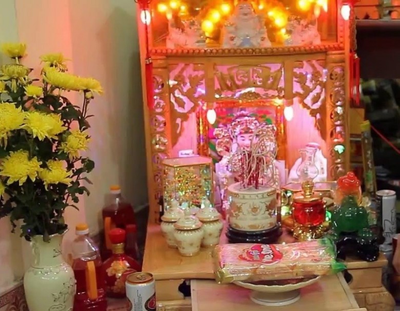 Hình ảnh ban thờ Thần Tài