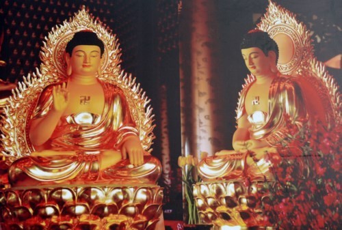 Phối cảnh tượng Phật dát 30 kg vàng 24k