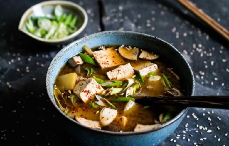 Doenjang Jjigae (Hàn Quốc):