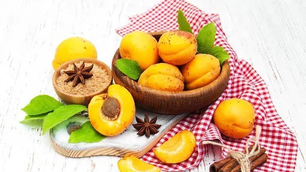 Công dụng chữa bệnh từ quả mơ