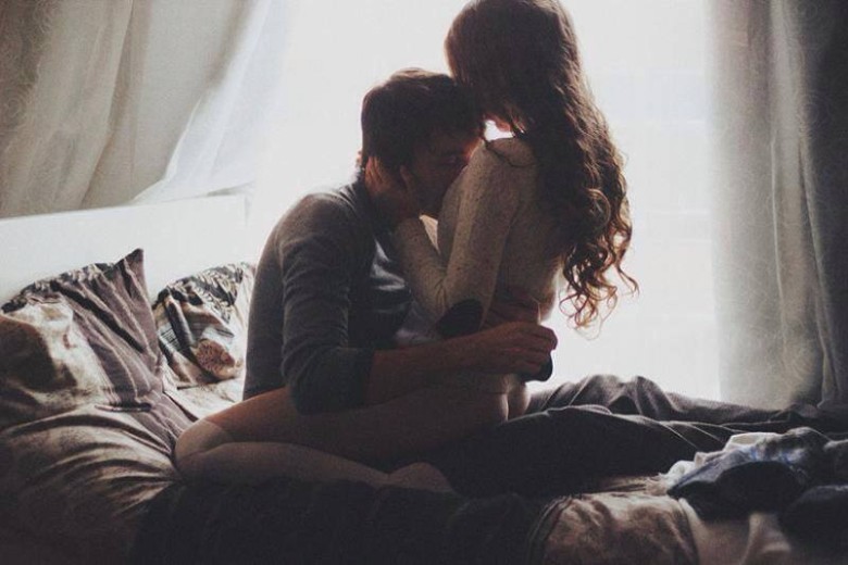 Cho cặp đôi mượn nhà để ngủ