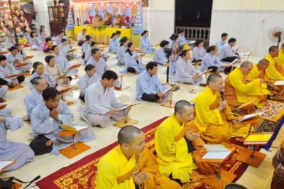 Tụng kinh giúp giảm stress