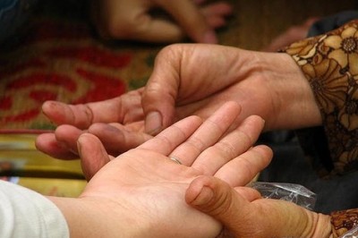 Đừng nên tin theo lời thầy bói