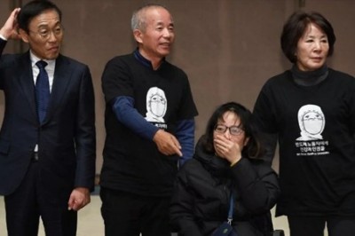 Công nhân làm việc trong nhà máy bị ung thư: Samsung xin lỗi và bồi thường 133.000 USD