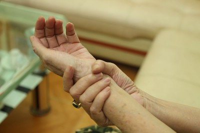 Bệnh phong thấp và bài thuốc đông ý chữa trị hiệu quả