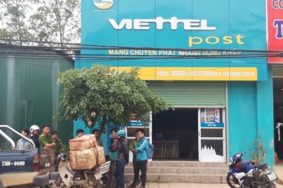 Thu giữ 10kg phong lan vận chuyển qua đường chuyển phát nhanh