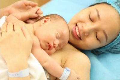 Từ ngày 1/7, vợ sinh con, chồng được hưởng trợ cấp và nghỉ chế độ thai sản