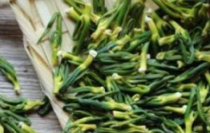 Bảy tác dụng của tim sen ít ai ngờ tới và Một số đối tượng không nên sử dụng tim sen tùy tiện