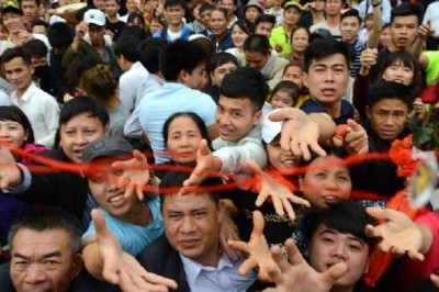 Trong Phật giáo có những người cuồng tín không?