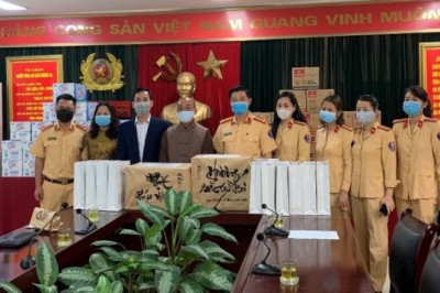 Chùa Hoà Phúc ủng hộ phòng chống đại dịch Covid-19