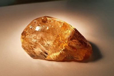 Nga phát hiện viên kim cương màu lớn nhất từ trước tới nay