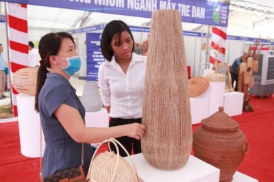 Thông tin sản phẩm: Kết nối mạng lưới sản xuất và tiêu dùng sản phẩm mây tre đan, chế biến gỗ