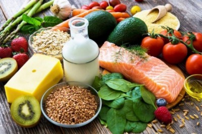 Điểm danh 9 loại thực phẩm giúp tóc chắc khỏe, giảm gãy rụng an toàn và hiệu quả