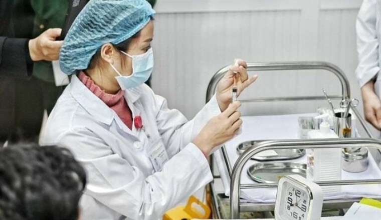 Việt Nam cấp phép lưu hành vaccine Covid-19 đầu tiên