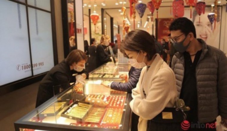 Ngày vía Thần Tài 2021 là ngày nào? Nên mua hay bán vàng trong ngày Thần Tài?