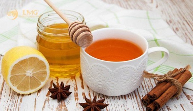 Uống mật ong trước khi ngủ mang lại những lợi ích gì?