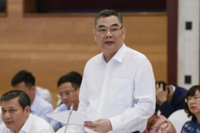 Câu Lạc Bộ Tình người khuyên người dân bán bớt tài sản, ít quan tâm chồng con