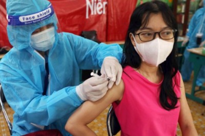 Tại sao đã tiêm chủng 2 mũi vắc xin vẫn bị nhiễm COVID-19?