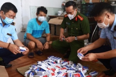 Bộ Y tế cảnh báo tình trạng 'tẩy date' thuốc để bán