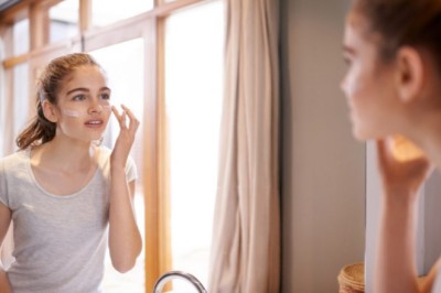 Mùa đông nên thoa kem chống nắng