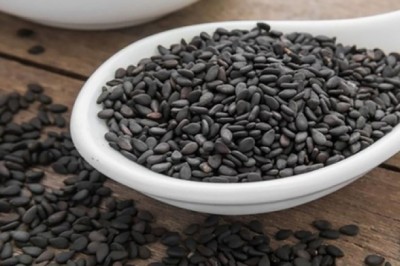 Vừng đen hay mè đen loại hạt vừa là món ăn vừa là bài thuốc quý trong Đông y