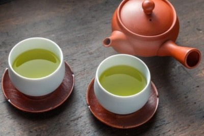 Trà để qua đêm 'độc như nọc rắn', uống vào có thể gây ung thư: Lời đồn hay sự thật?