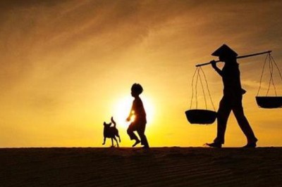 Ân cha mẹ là nặng hơn hết. Trong thiên hạ, không có ân nào bằng ân cha mẹ