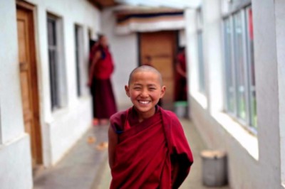 Khi mình tu đúng thì niềm vui sẽ đến nhiều hơn và nghiệp giảm bớt.