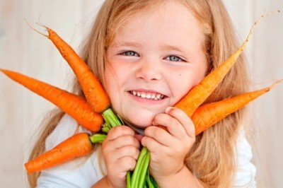 Ăn cà rốt hay nhiều cà rốt không giúp bổ mắt như nhiều người vẫn nghĩ