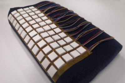 Gối thông minh vừa theo dõi sức khoẻ và tự tạo ra điện