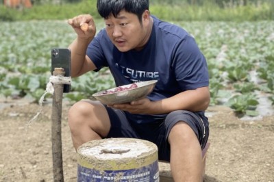 Nông dân Trung Quốc đổi đời nhờ livestream