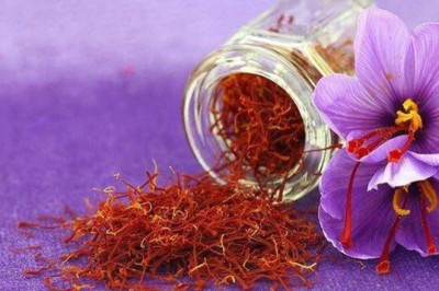Có nên uống saffron khi mang thai, Saffron có gây dị tật thai nhi?