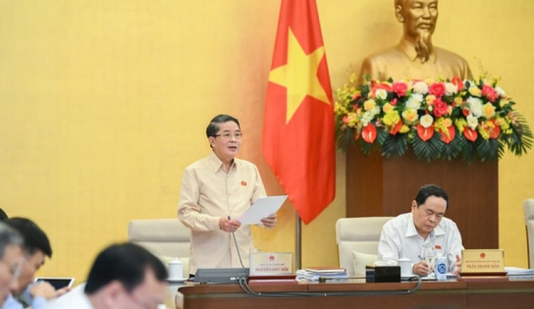 Đồng ý trình Quốc hội xem xét tăng lương cơ sở, phụ cấp nghề y