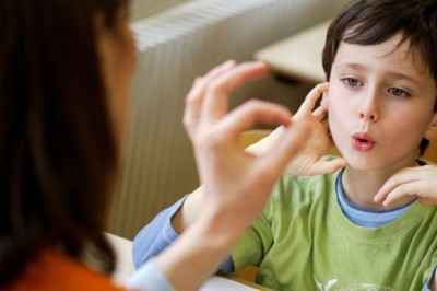 Tật nói lắp và cách hạn chế