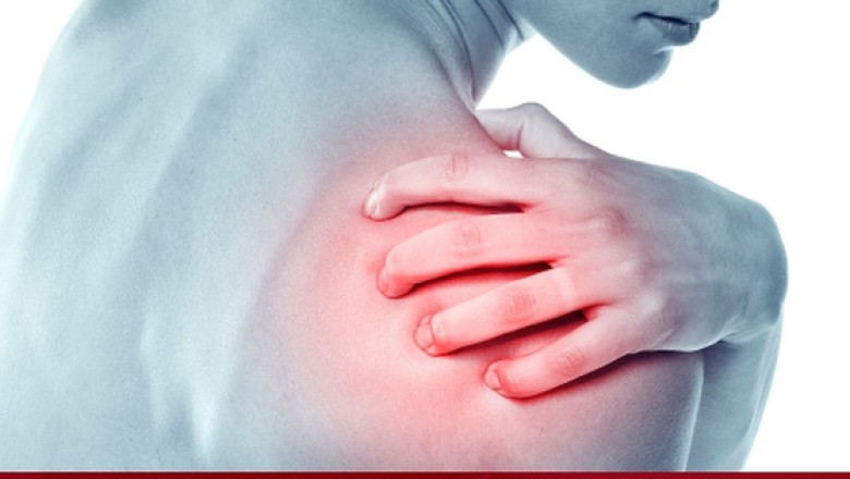 Cảnh báo: Dấu hiệu bệnh ung thư phổi thường thấy ở vai và cánh tay