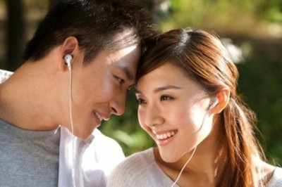 Nghiên cứu 40.000 cặp đôi trong nửa thế kỷ: Muốn hạnh phúc dài lâu chỉ cần nói 2 CHỮ