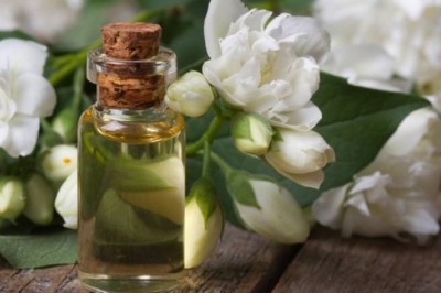 Khám phá những công dụng tác dụng của tinh dầu hoa nhài