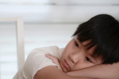 Nếu cha mẹ thường xuyên nói câu này, trí thông minh của con sẽ sụt giảm!