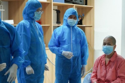 Lần đầu tiên tại Việt Nam: Điều trị thành công cho bệnh nhân ung thư hạch