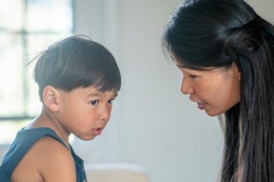 Nhà trị liệu tâm lý chia sẻ 5 cụm từ cha mẹ không bao giờ nên nói với con