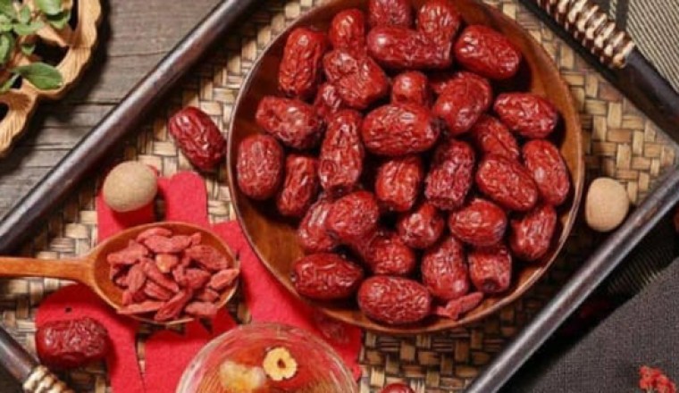 Những ai kiên trì uống trà TÁO ĐỎ KỲ TỬ một tháng, lợi ích bất ngờ gì sẽ tự tìm tới bạn?