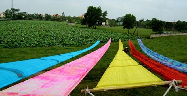 Làng lụa Nha Xá