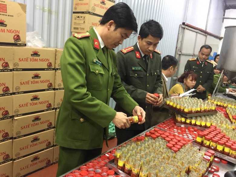 Chủ cơ sở không xuất trình được giấy tờ liên quan đến lô hàng xa tế này.