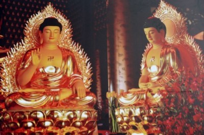 Xây dựng Liên Hoa bảo tháp hình hoa sen, bên trong có tượng Phật dát 30 kg vàng tại Sóc Trăng