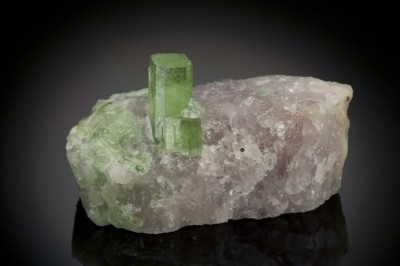 Đá Diopside xanh (Chrome Diopside)