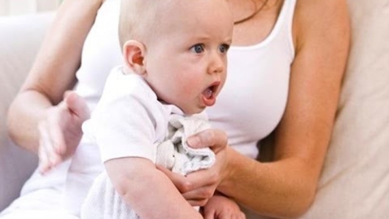 Cách vỗ rung long đờm cho trẻ bị ho