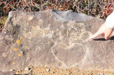 Phát hiện dòng chữ phá hoại khắc trên thành cổ Yonago ở Nhật, nghi do người Việt viết