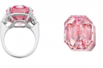 Viên kim cương hồng quý hiếm có giá kỷ lục 50 triệu USD