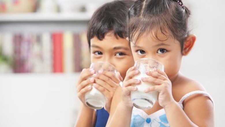 Người uống sữa hàng ngày so với người không uống sữa, sức khỏe có khác nhau nhiều không?