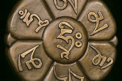 Niệm tiếng Om Mani Padme Hum tự nhiên như hơi thở